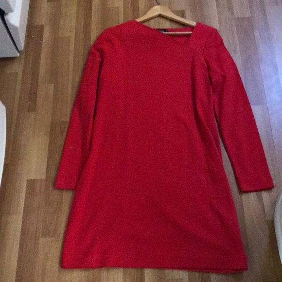 Saturday, the lady in red dress, size XL. - Picture 1 of 3